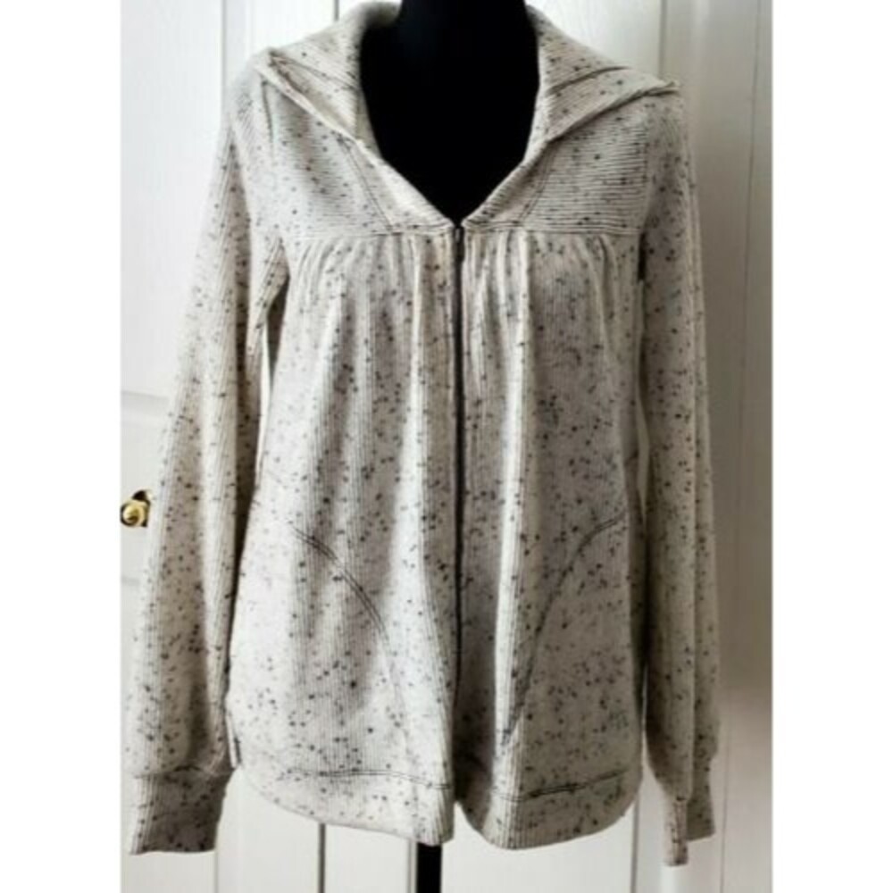 Saturday Sunday Women White XS Top Sweatshirt Jacket Knit Zip up pocket hood EUC